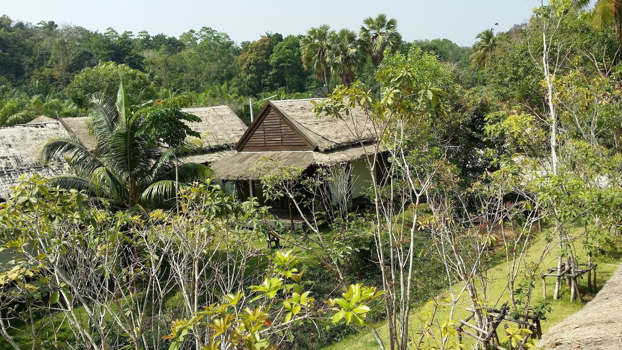 Nana Beach Hotel & Resort Patiyu Exterior foto