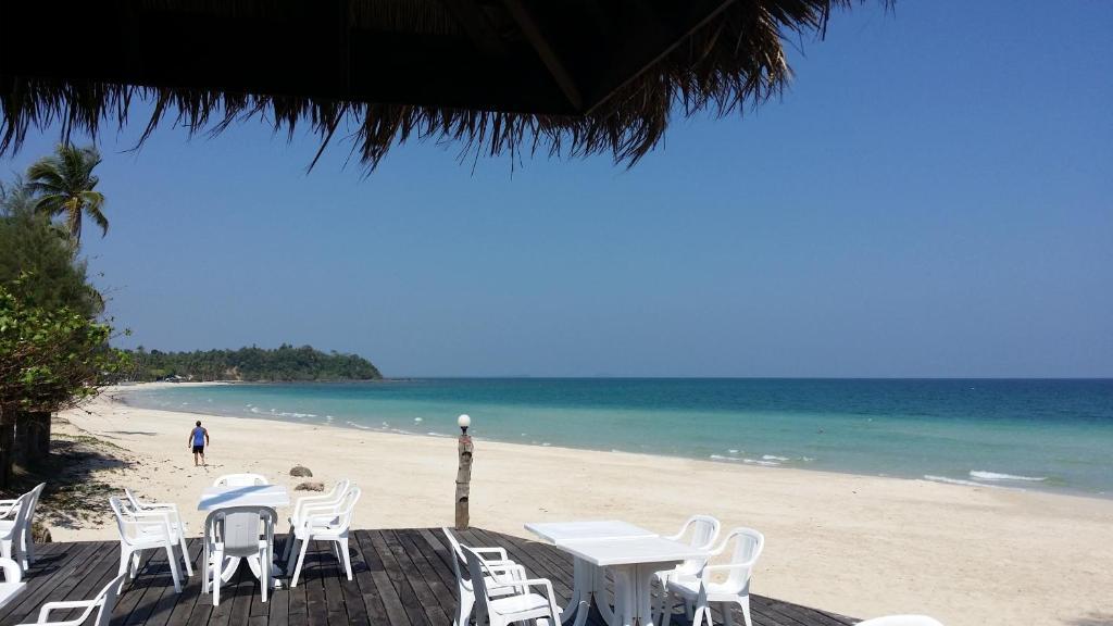 Nana Beach Hotel & Resort Patiyu Exterior foto