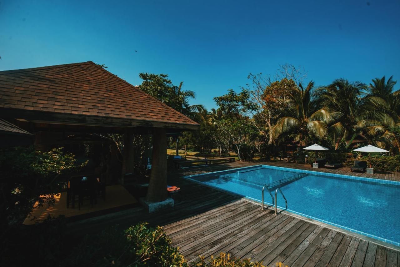 Nana Beach Hotel & Resort Patiyu Exterior foto